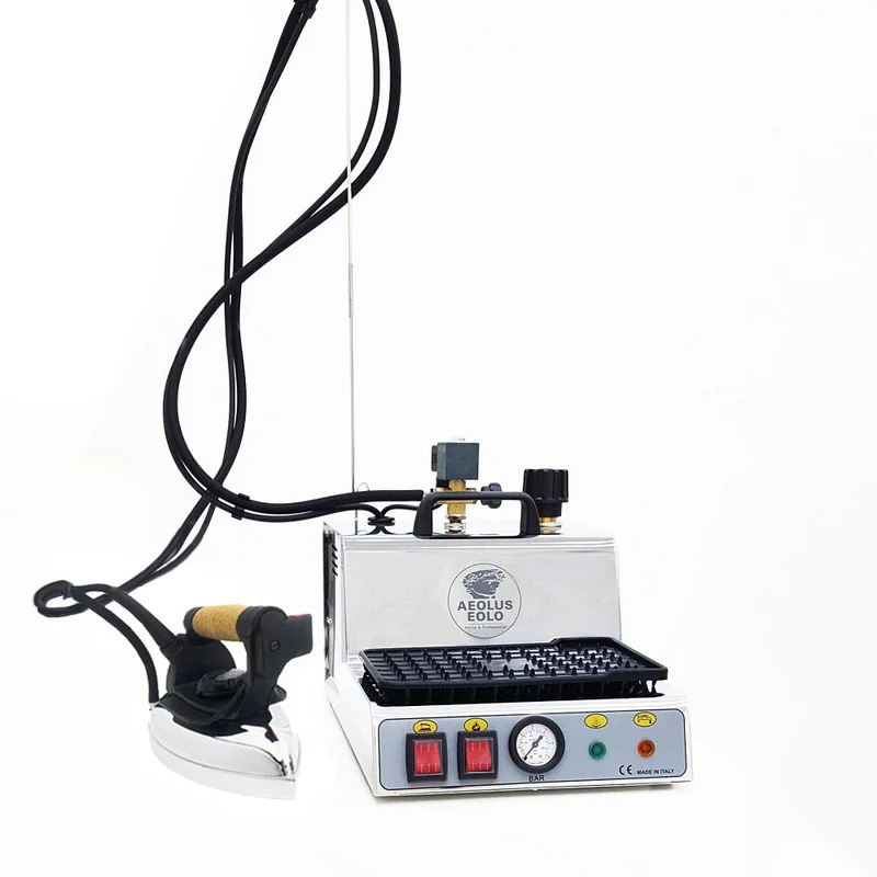 Sistema stirante professionale GVK15 con Caldaia in Acciaio inox AISI 304 e Resistenza esterna anticalcare (2,8 L) Classe energetica A++ Made in Italy Garanzia 5 anni