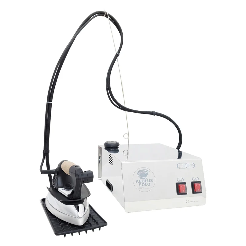 Sistema stirante professionale GVK10 RA con Caldaia in Acciaio inox AISI 304 Ricarica automatica e Resistenza esterna anticalcare Classe energetica A++ Made in Italy Garanzia 5 anni